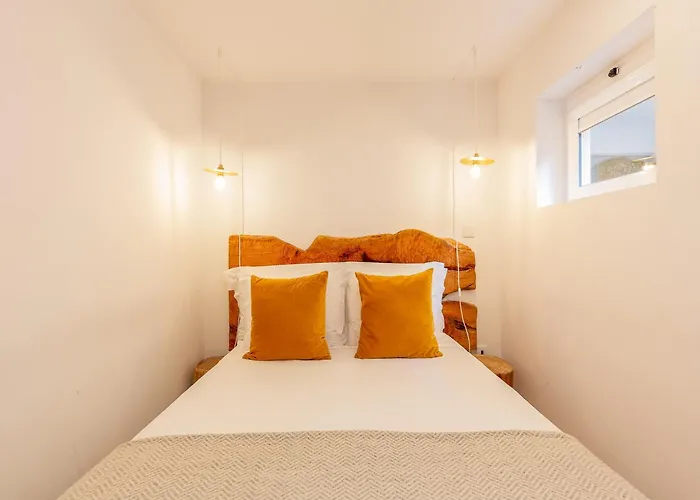 2 Bedroom In Apartment *